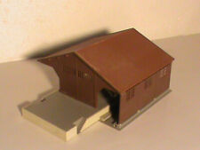 maquette HO JOUEF/GRAND HANGAR MARCHANDISES FERMES/ OCC