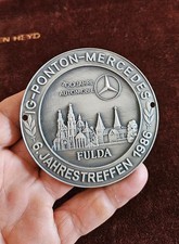 VINTAGE AUTOMOBIL CAR