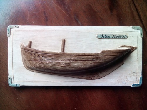 Demi coque bateau petite - demi, "petite