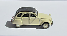 VOITURE MINIATURE WELLY  2CV