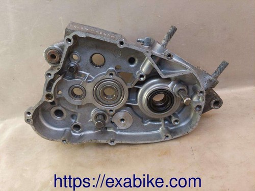 Carter moteur droit - moteur, pour