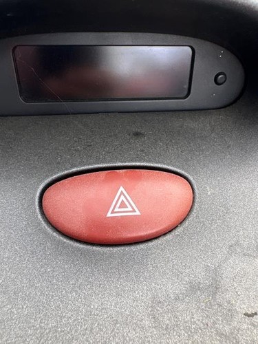 Bouton warning peugeot 206 - bouton,
