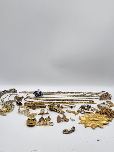Lot bijoux fantaisie - -,