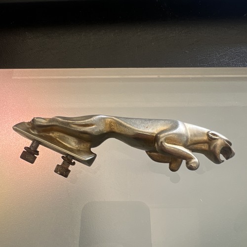 Mascotte capot jaguar - mascotte, de