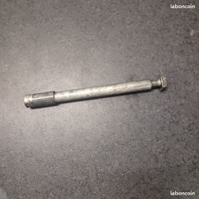 Axe de roue avant HONDA 1000