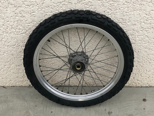 Une jante roue - avant, x