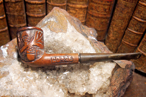 Pipe bruyere sculptee - en,