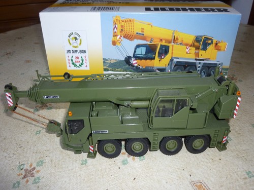 Conrad militaire grue - militaire,