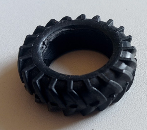 Old rear tyre for yaxon - rear,