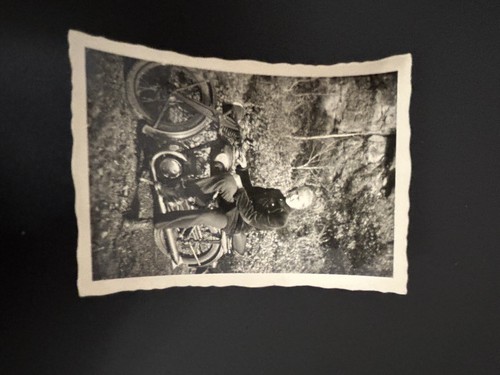 Photo moto ancienne - photo,