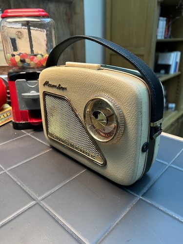 Radio transistor vintage - radio,