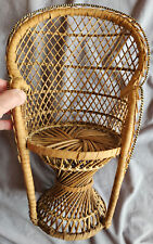 Fauteuil Emmanuelle vintage miniature 40,5 cm en osier ou rotin - Déco / poupée