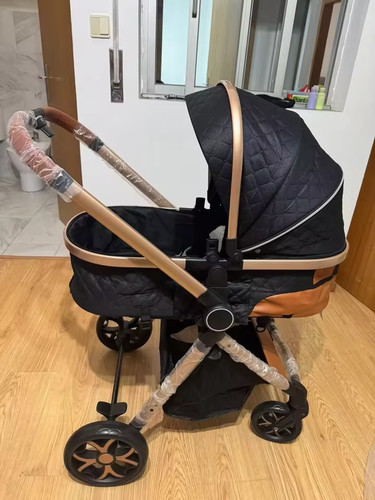 Poussette bébé 1 - bébé, en