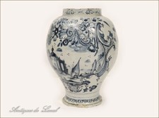 Delft 17th century Faience Blue White Vase