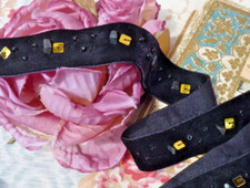 Ancien ruban en velours ou