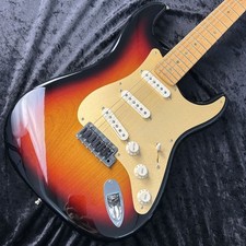 Fender Custom Shop Classic Player Stratocaster 3-tone Snnburst 2005