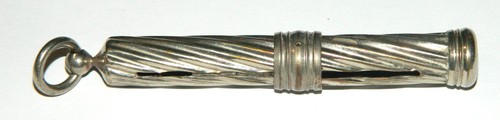 Joli porte crayon - joli, métal