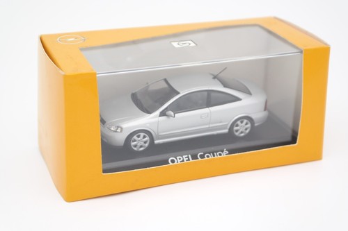 Opel astra coupe silver - astra, 2020