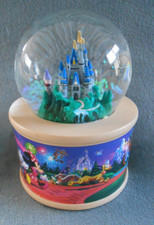 SNOWGLOBE / SNOWDOME CHATEAU
