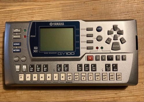 Yamaha qy100 sampler - sampler, sequencer