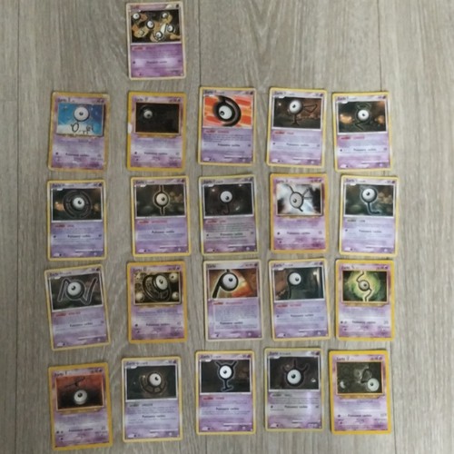 Lot cartes pokémon - 21,