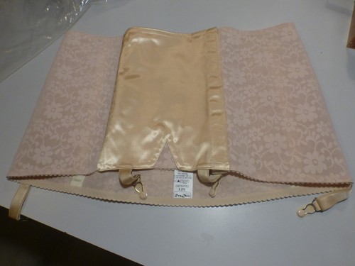 Gaine vintage neuve - gaine,