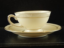 Précieuse Antique Tasse À