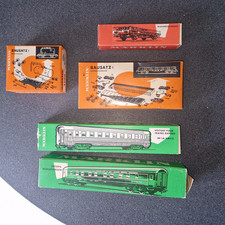 MARKLIN 1  lot  de  5 wagons