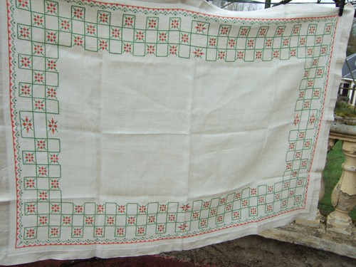 Une petite nappe - petite,