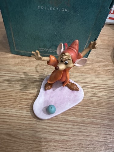 Walt disney classics - walt,