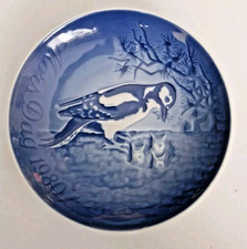 Assiette en porcelaine royal