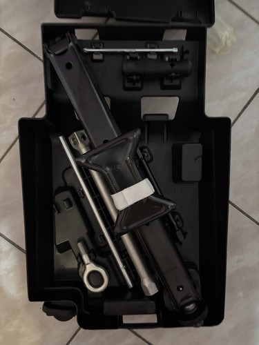 Cric jack utilitaire peugeot - cric,