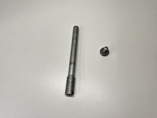 AXE DE ROUE AVANT HONDA CB 750