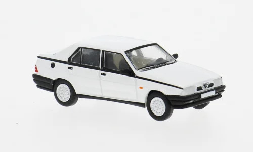 Miniature voiture alfa - miniature, 1:87