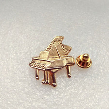 Pin's pins Lapel pin Music Music PIANO A QUEUE LOTAROUTE gold