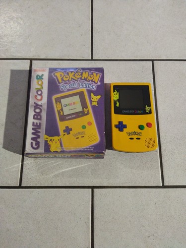 Console game boy color - game, pikachu