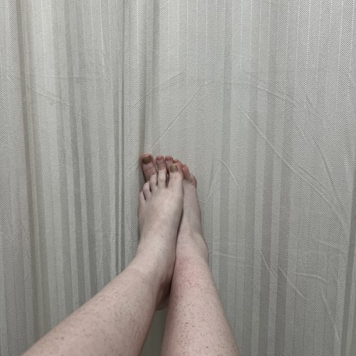Photos pieds sous - de,