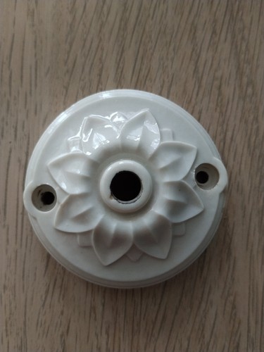 Ancienne rosace plafond en - de,