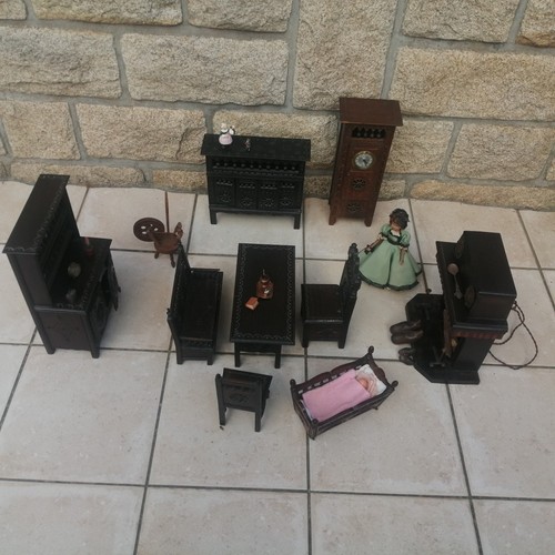 Meubles bretons miniatures - meubles,