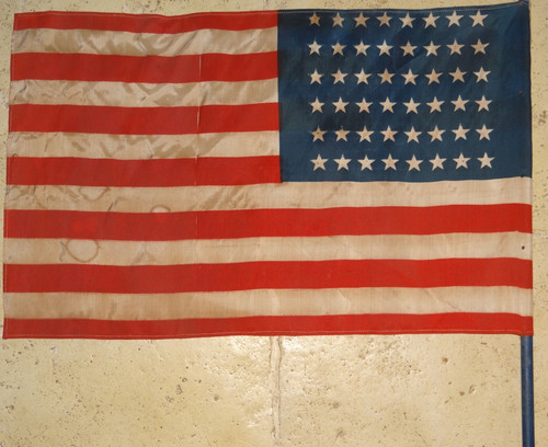 Véritable drapeau ancien 1945 - ancien,