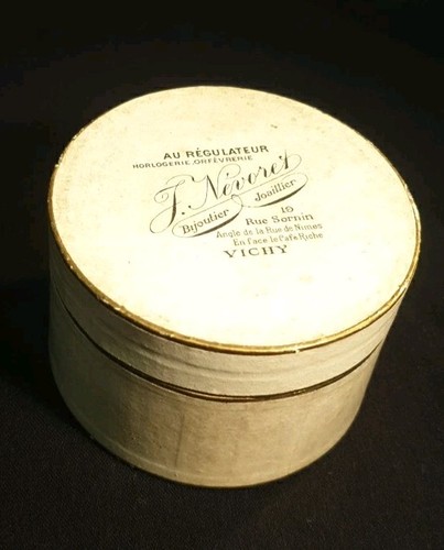 Ancienne boite carton vide