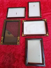 5 Beaux Vieux Cadres, Cadres