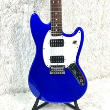 Guitare électrique Squier Fender Mustang bleu métallisé boulon solide sur le ...