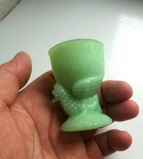 Ancien coquetier poussin poule