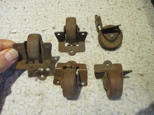 Ancienne roulette porte - roulette,