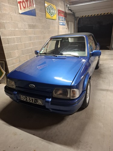 Ford voiture décapotable