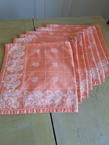 Linge table 8 - table, serviettes