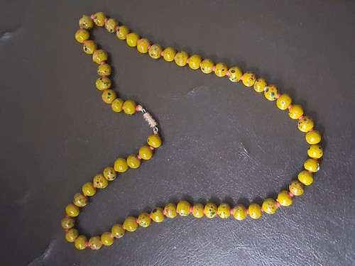Ancien collier perles - en, verre