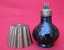 BRIQUET ANCIEN FORME LAMPE DE