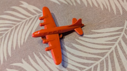 Taille crayons avion années - taille-crayons,